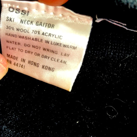 OSSI Skiwear Black Neck Gaitor Excellent Condition - Picture 2 of 5